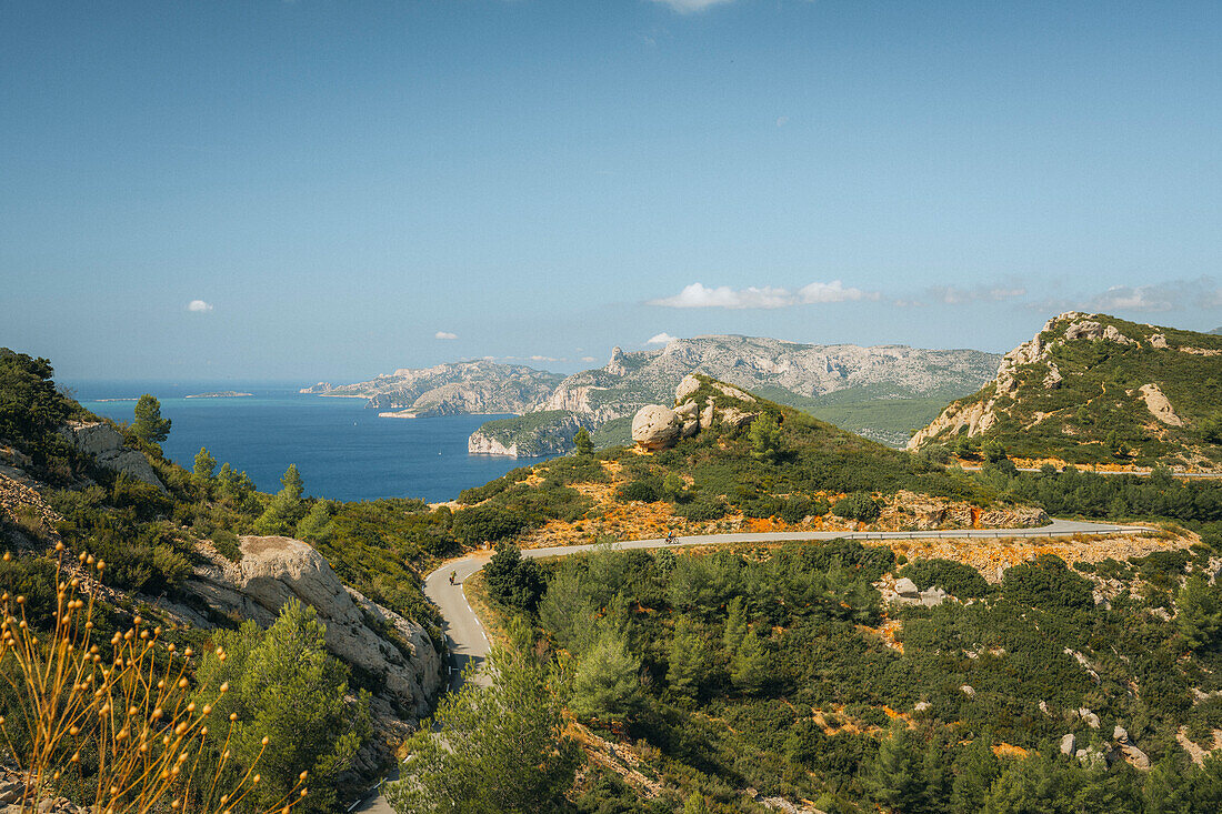  Panoramic road at Cap Canaille near Cassis and in the Calanques National Park, Provence-Alpes-Côte d&#39;Azur, France 