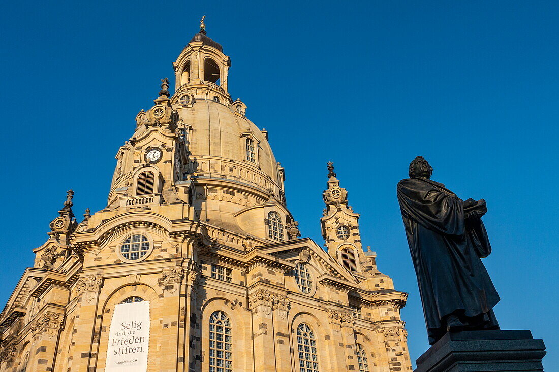  Statue and dome of the Frauenkirche, Dresden, Saxony, Germany, Europe 