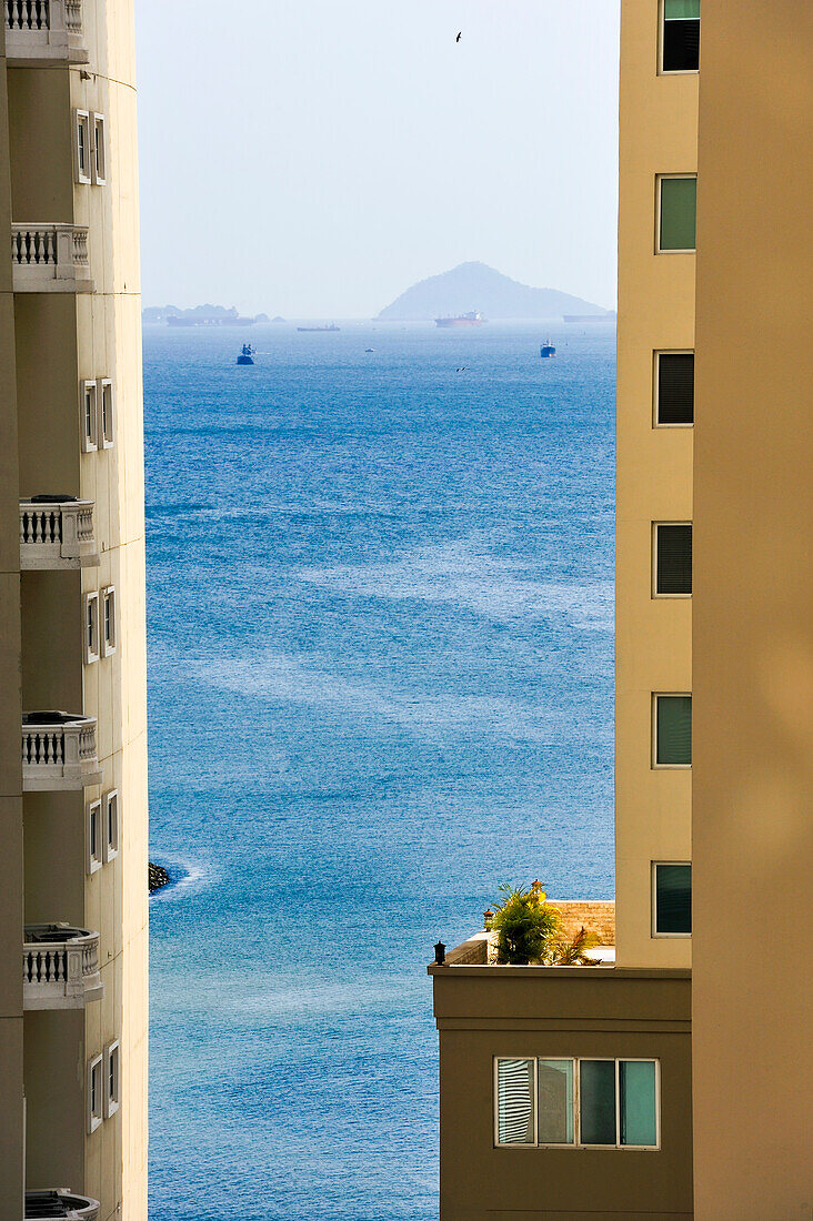  Blick auf das Meer vom Trump Ocean Club International Hotel und Tower Panama, Punta Pacifica, Panama-Stadt, Republik Panama, Mittelamerika 