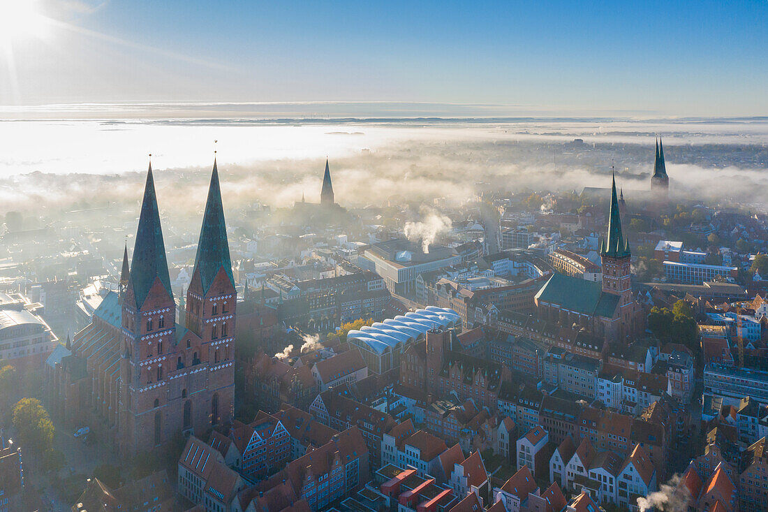  View of the old town, Hanseatic City of Luebeck, Schleswig-Holstein, Germany 