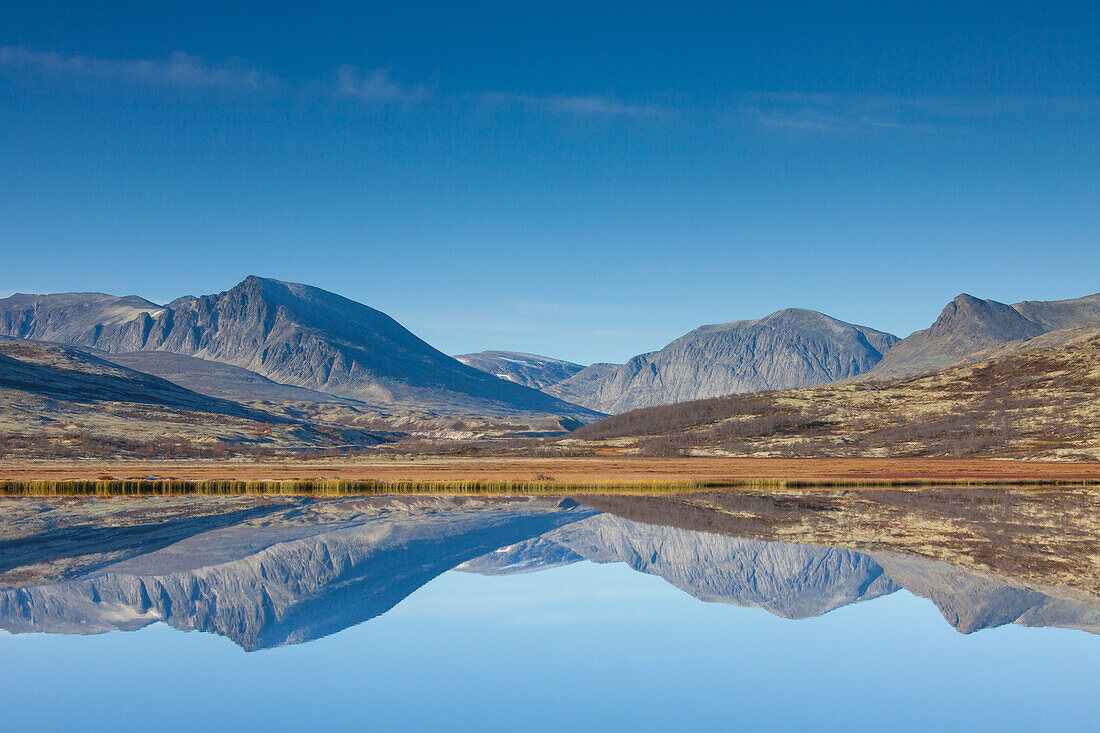  Mountains, mountains, lake, reflection, Dørålen, Døråldalen, Rondane National Park, Dovre, Oppland, Norway 