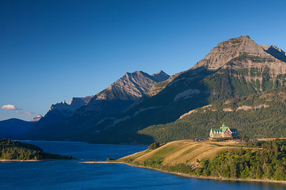  Prince of Wales Hotel at Waterton Lake, Waterton Lakes National Park, Alberta, Canada 