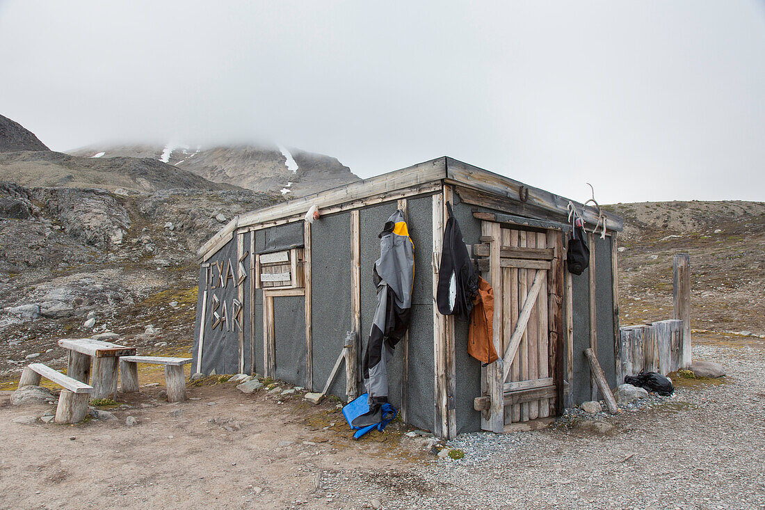 Trapperhütte Texas Bar, Liefdefjord, Spitzbergen, Norwegen