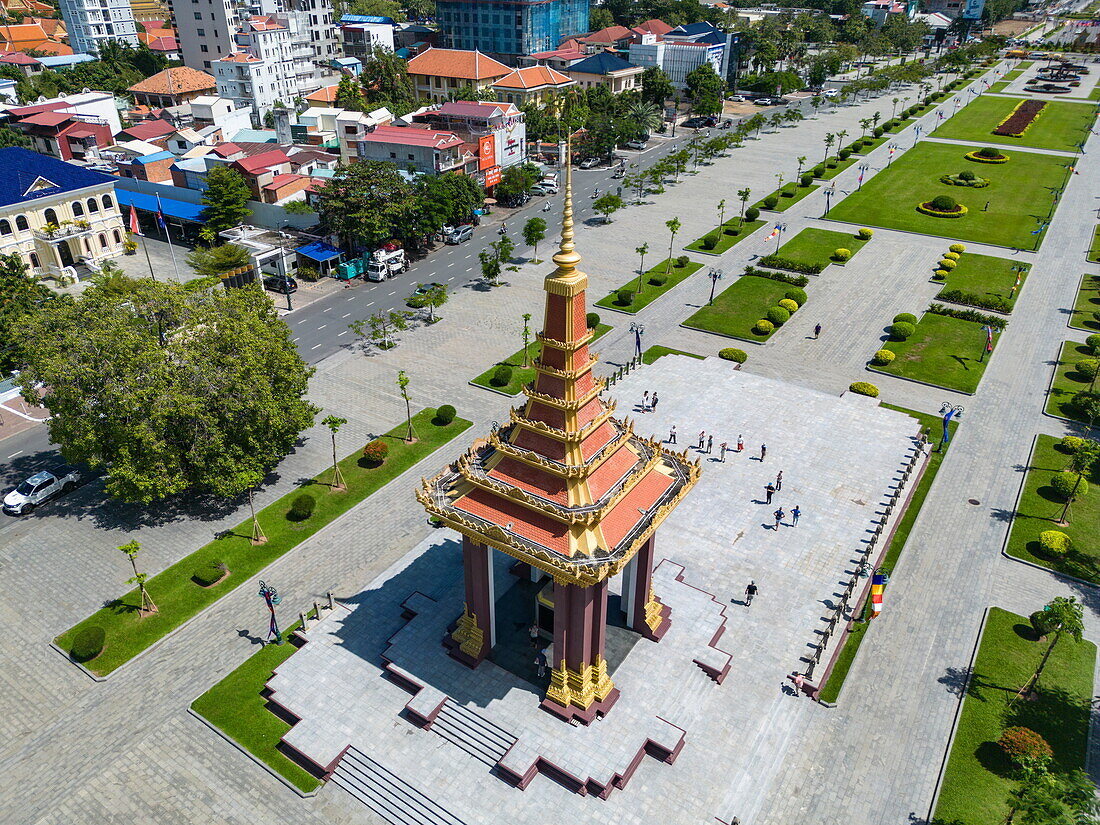 Luftaufnahme des Norodom Sihanouk Memorial im Stadtzentrum, Chamkarmon District, Phnom Penh, Kambodscha, Asien