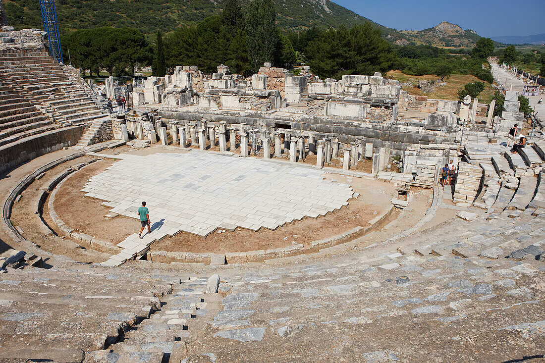 Ruine Großes Theater in der antiken Stadt Ephesus, einer UNESCO-Welterbestätte. Archäologische Stätte Ephesus, Türkei.