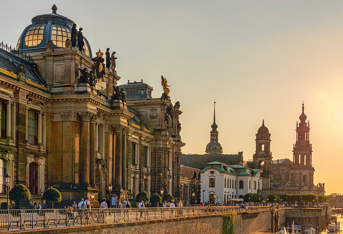  Historic Terraced Bank of Dresden at sunset, Saxony, Germany 