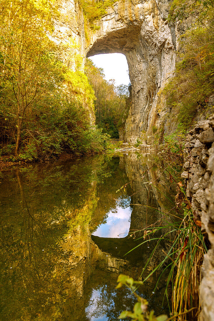 Natural Bridge im Natural Bridge State Park in Rockbridge County, Virginia, USA