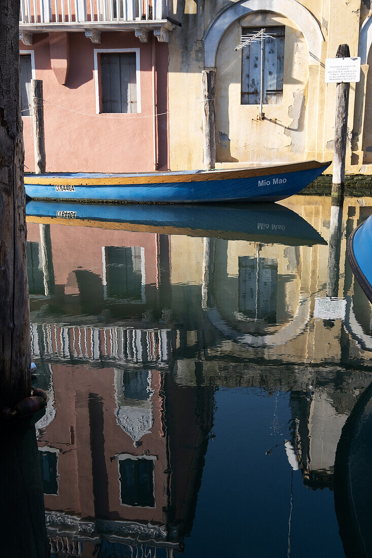  View of the reflections on the Vena Canal, Chioggia, Lagoon, Veneto, Italy 