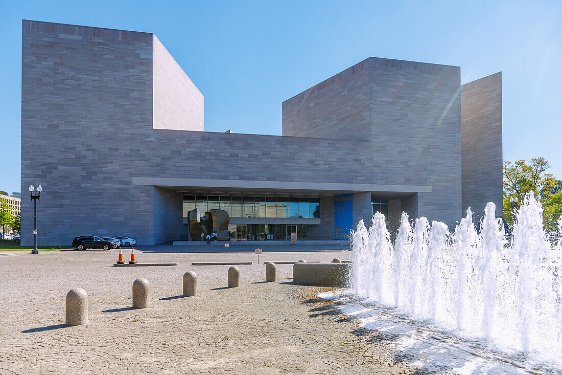  National Gallery of Art - East Building at the National Mall and Memorial Parks in Washington DC, District of Columbia, USA 