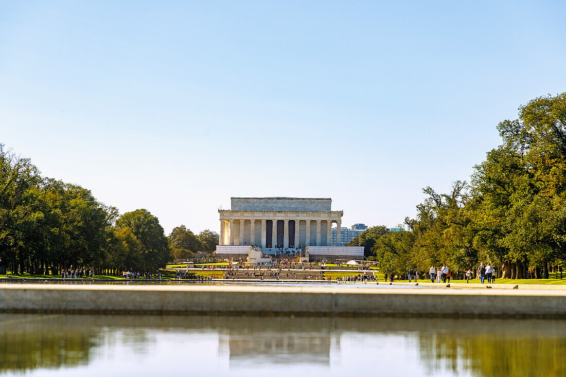  Lincoln Memorial at the National Mall and Memorial Parks in Washington DC, District of Columbia, USA 