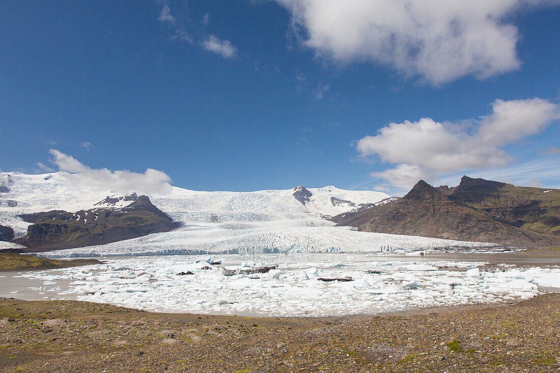  Ice in the Fjallsarlon glacier lagoon, summer, Iceland 