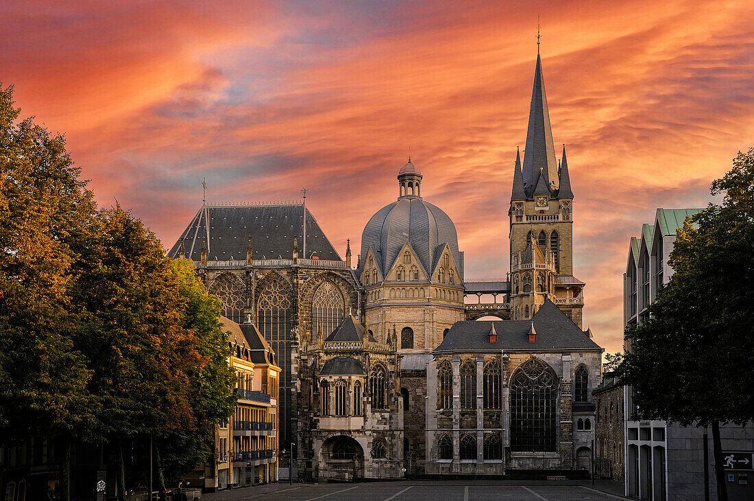  Aachen Cathedral, north side at sunset. Aachen, North Rhine-Westphalia, Germany, Europe Aachen Cathedral at sunset. Aachen, North Rhine-Westphalia, Germany, Europe\n 