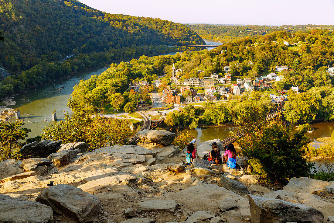  Maryland Heights lookout point in Harpers Ferry National Historical Park and view of Harpers Ferry and the Shenandoah and Potomac Rivers, Jefferson County, West Virginia, USA 