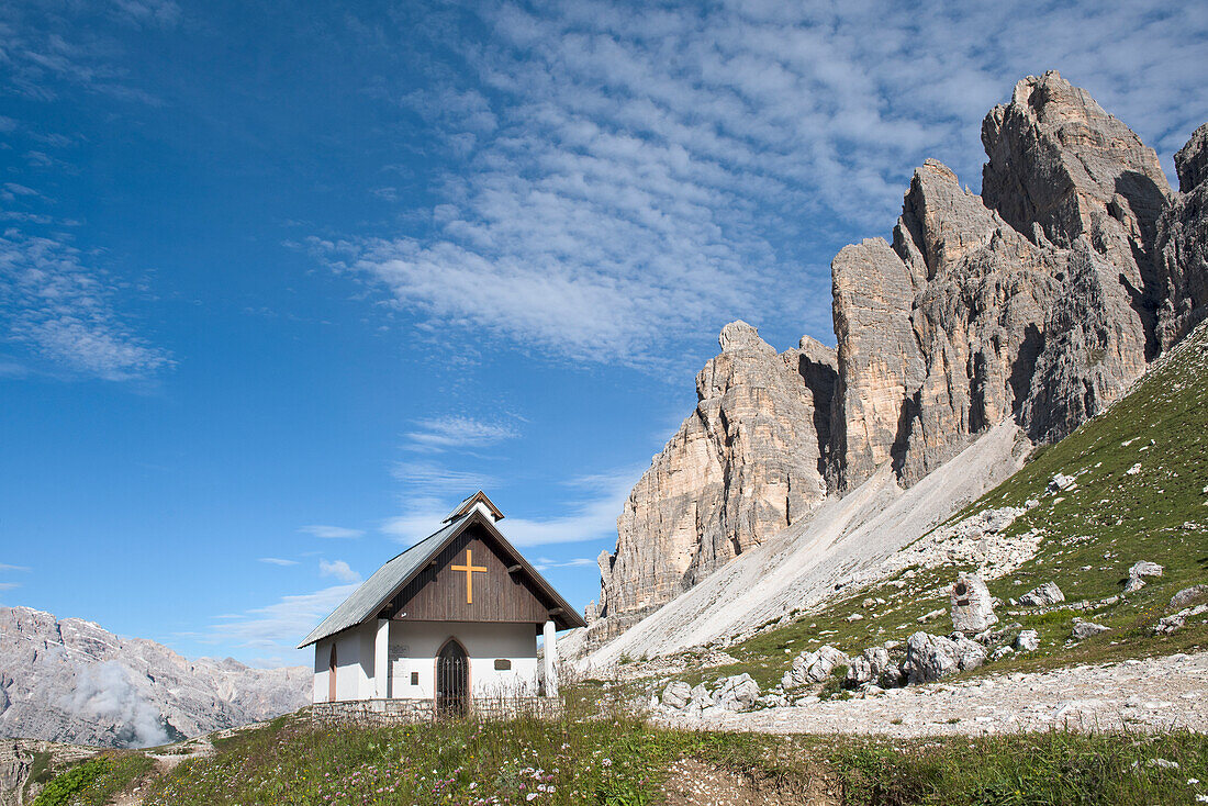 Cappella degli Alpini, Three Peaks nature park, Trentino-Alto Adige, Sudtyrol, South Tyrol, Italy, South-central Europe