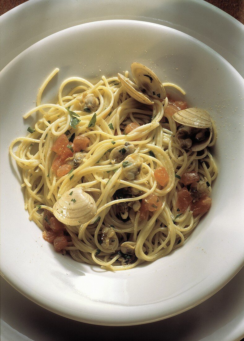 Spaghetti alle vongole (Spaghetti mit Venusmuscheln, Italien)