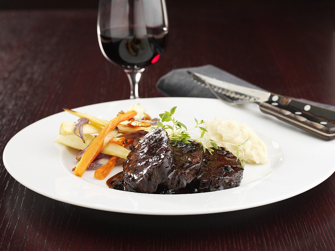 Beef fillet with red wine sauce