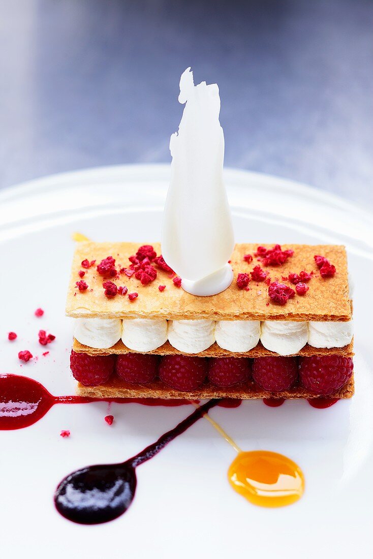 Millefeuille with raspberries and cream
