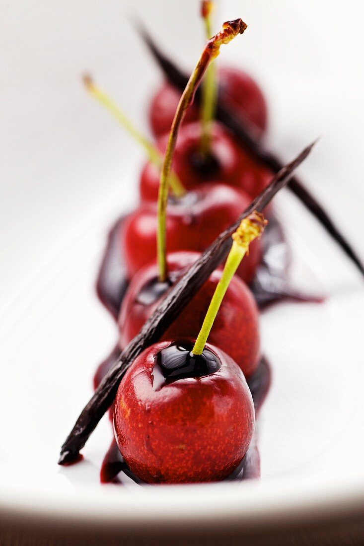 Cherries with port and vanilla sauce