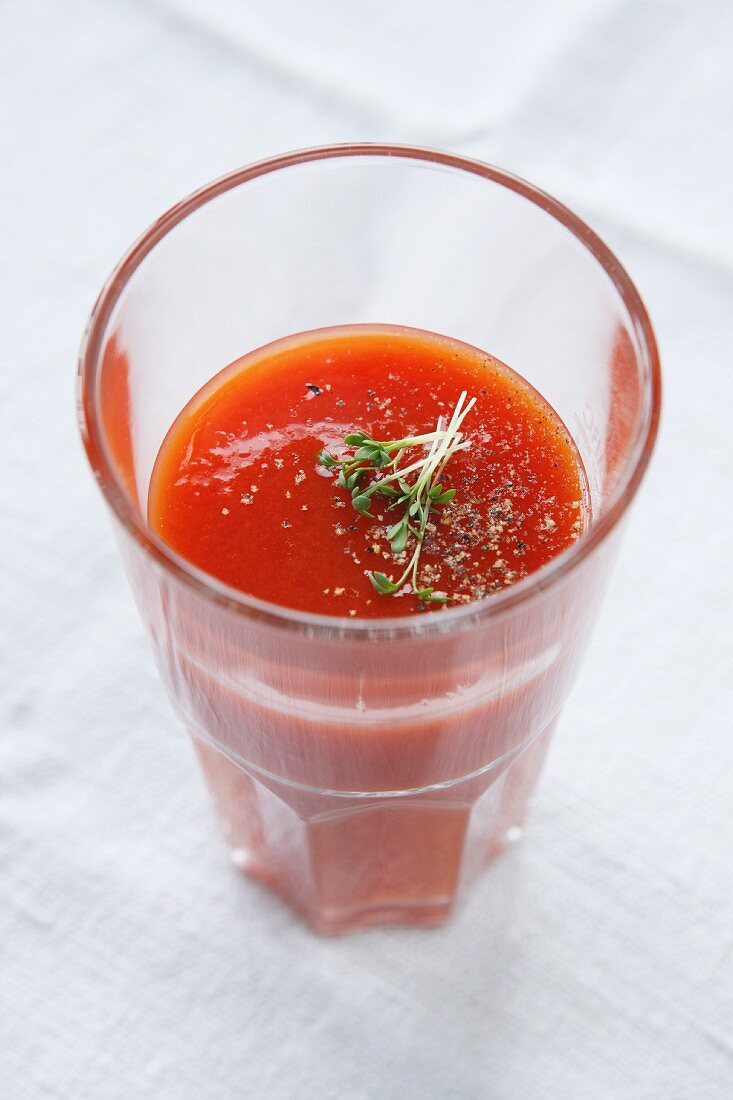 Tomato juice with cress and pepper