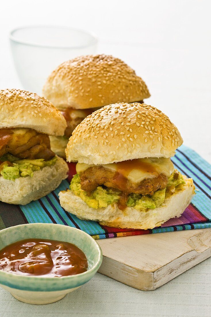 Mexican chicken burger (burger with guacamole and salsa)