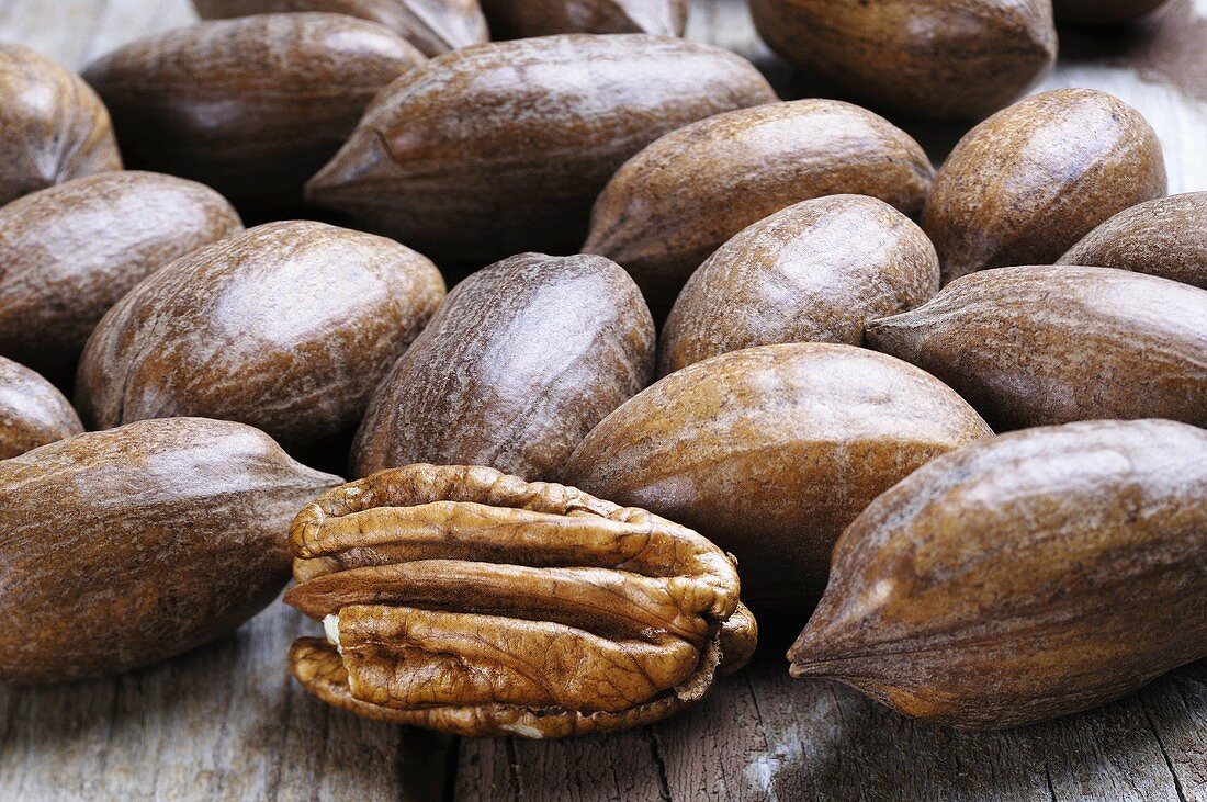 Several pecans (close-up)