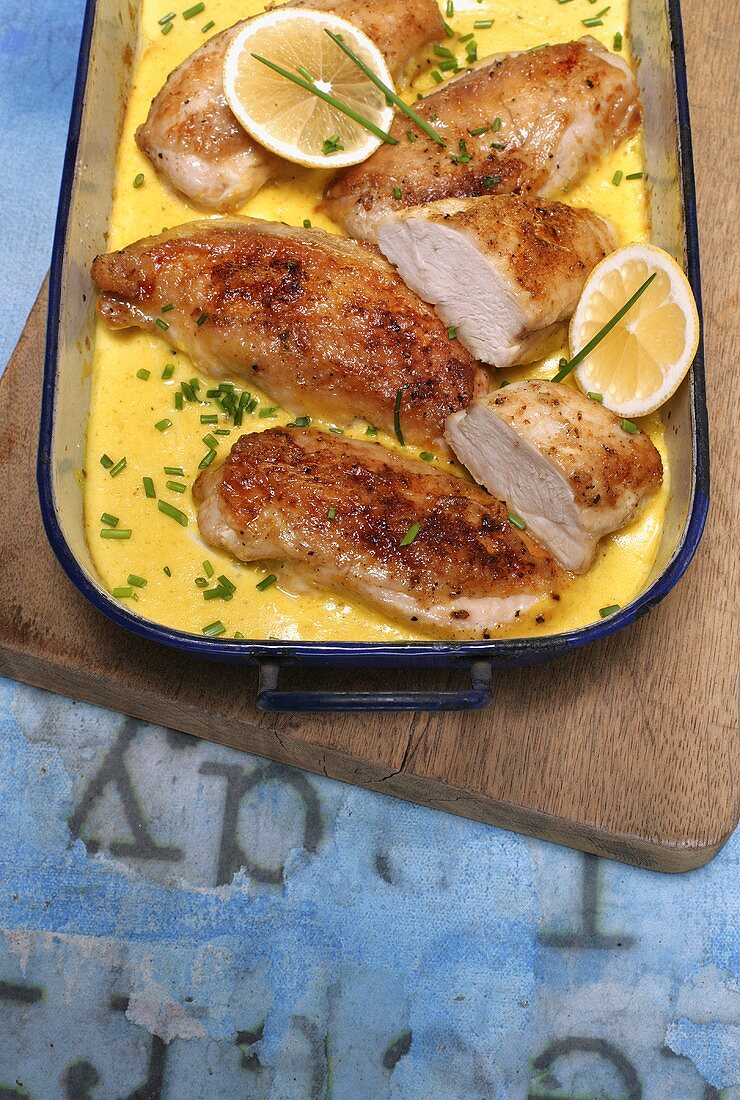 Chicken breast in lemon sauce with chives