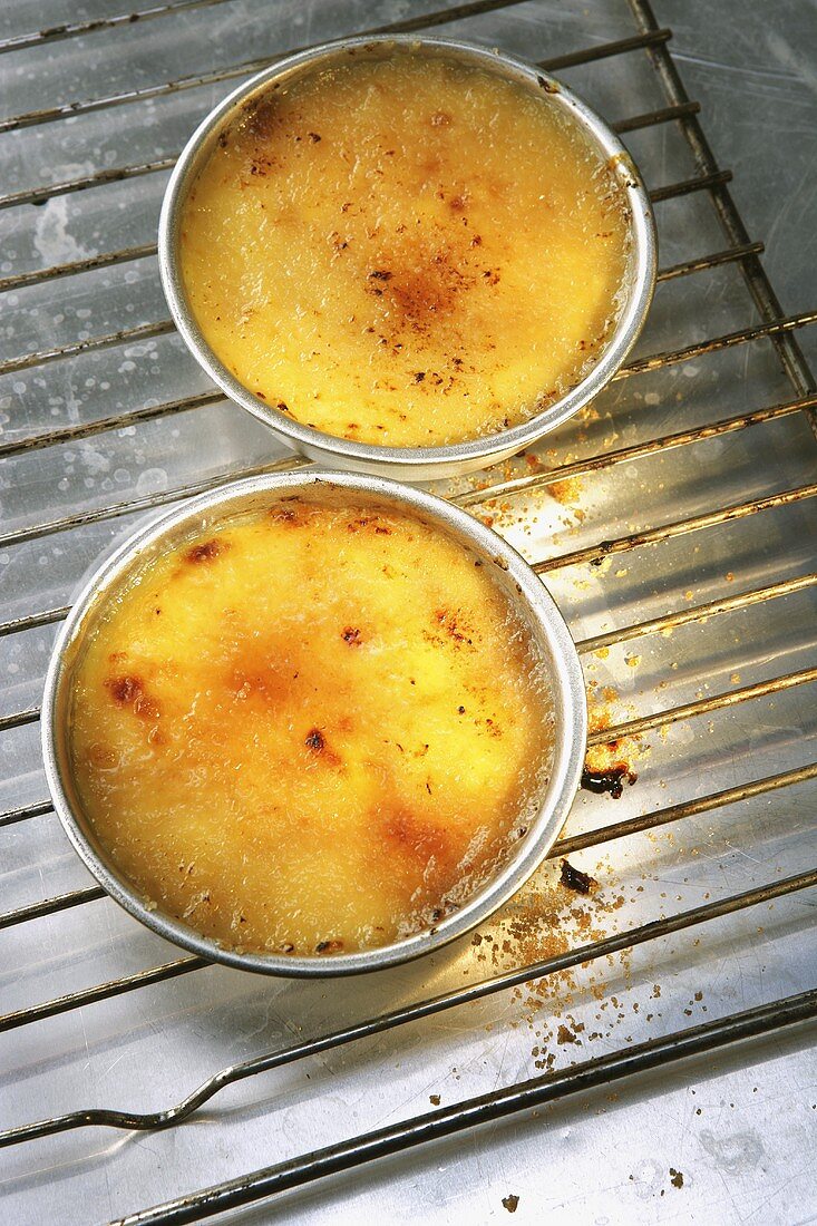 Creme brulee auf Backrost