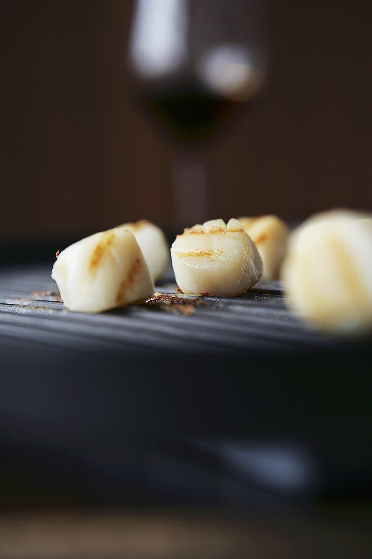 Grilled scallops