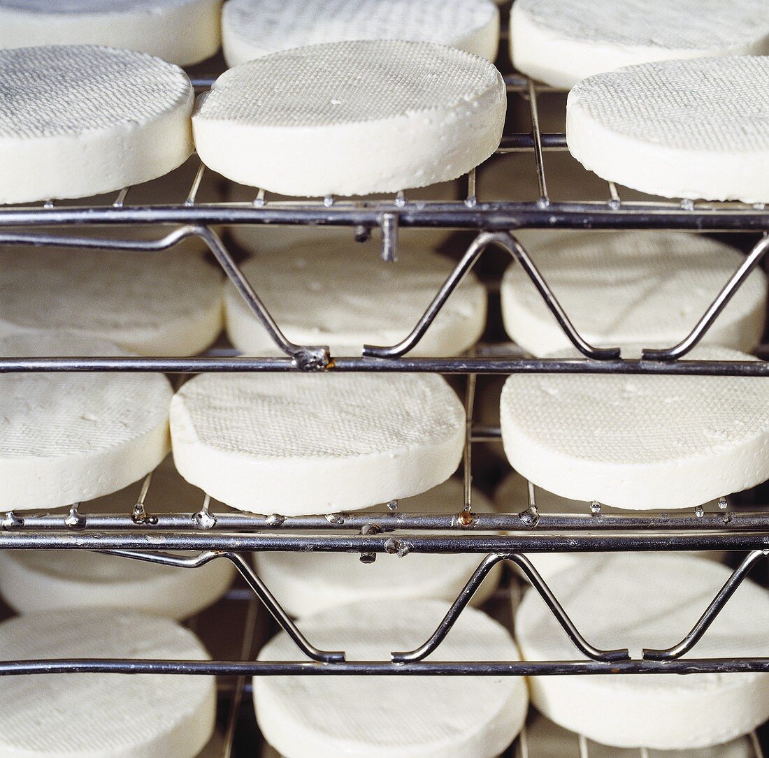 Soft cheese storage