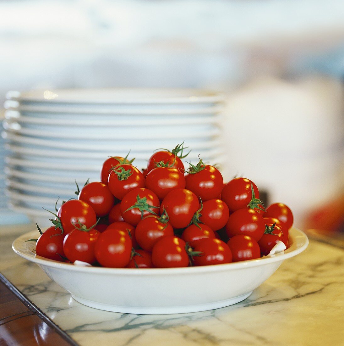 Cherry tomatoes on plate