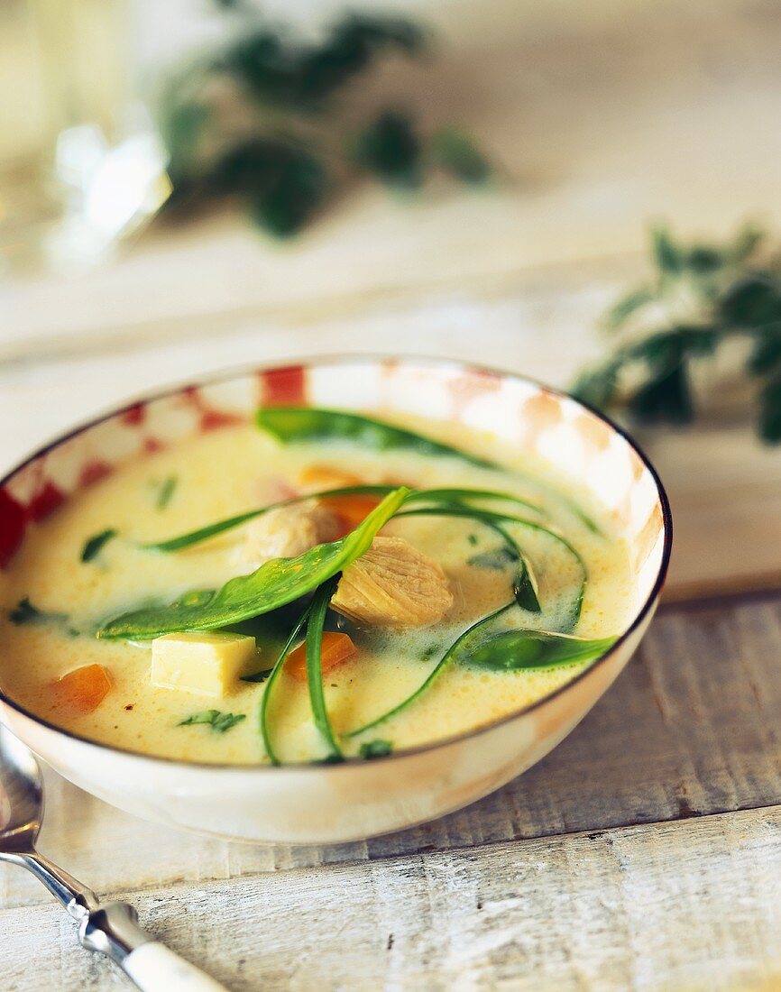 Coconut soup with chicken