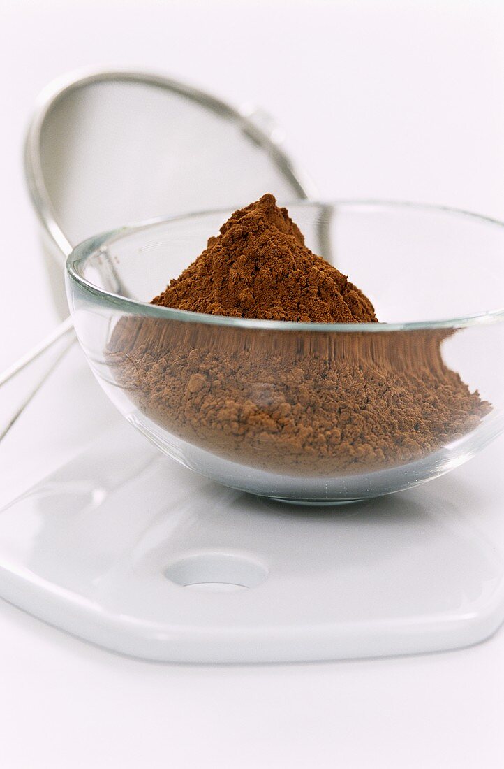 Cocoa powder in a glass dish
