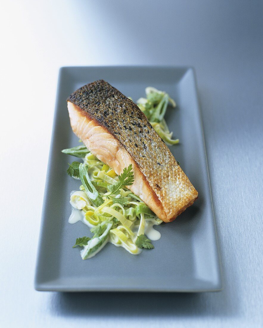 Salmon fillet on leeks