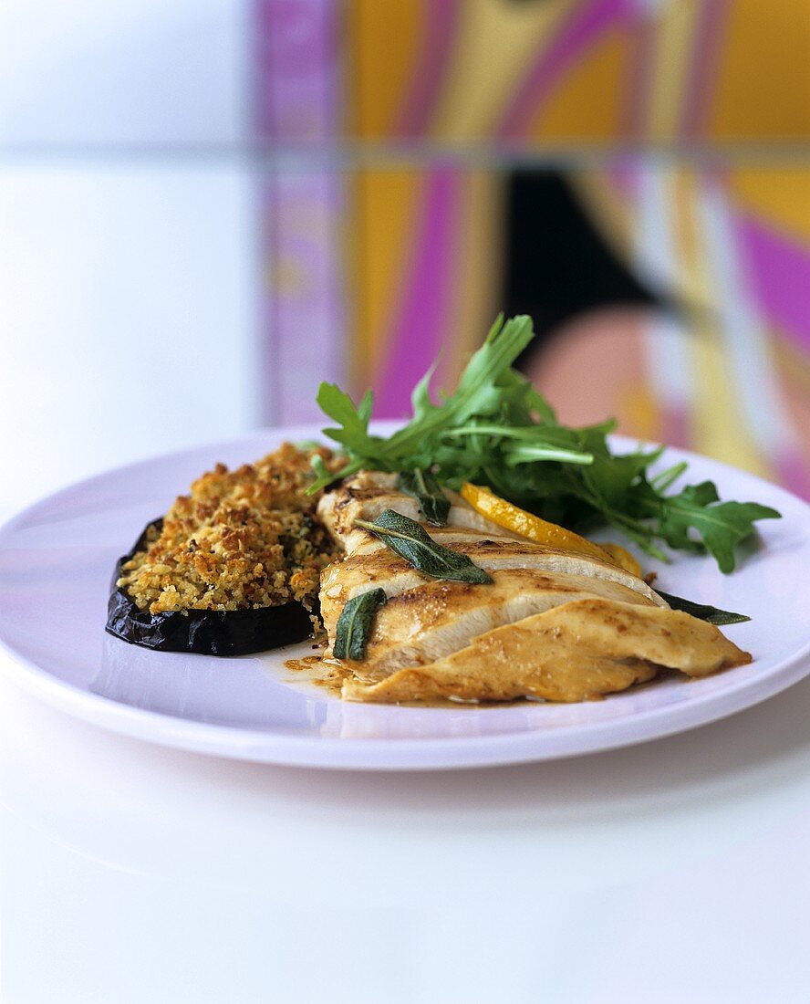 Hähnchenbrust mit Salbei und Aubergine mit Parmesankruste