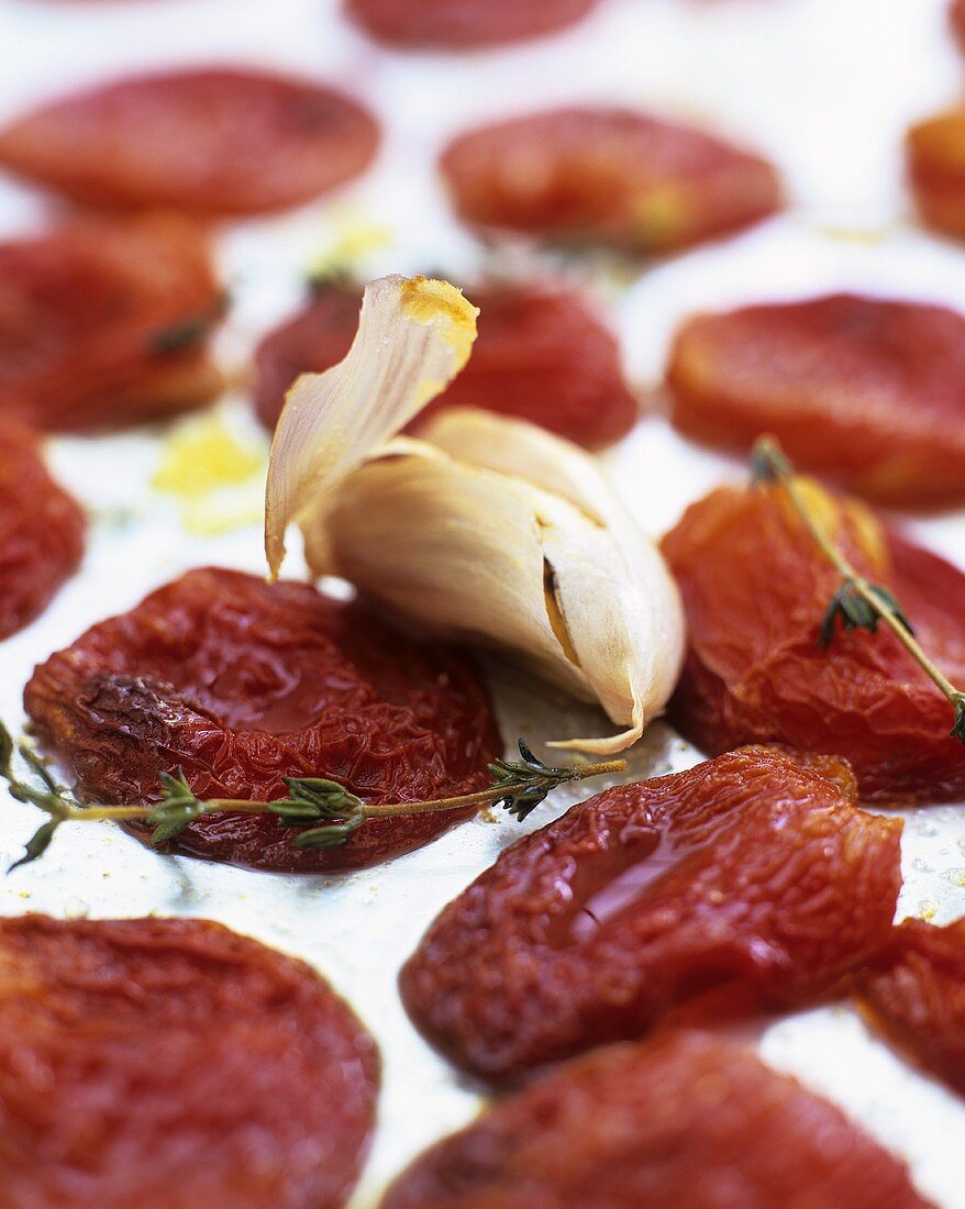 Oven-dried tomatoes with garlic