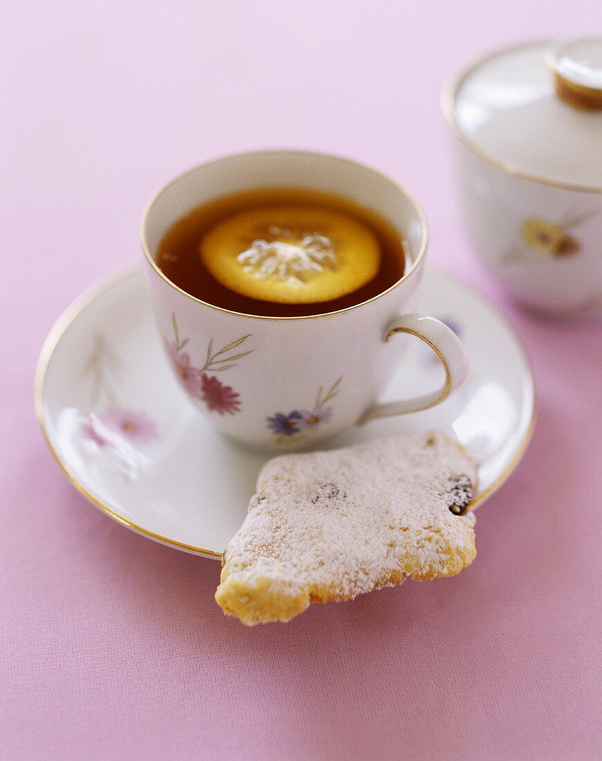 Zaleti e una tazza di tè (Gebäck & ein Tasse Tee, Italien)