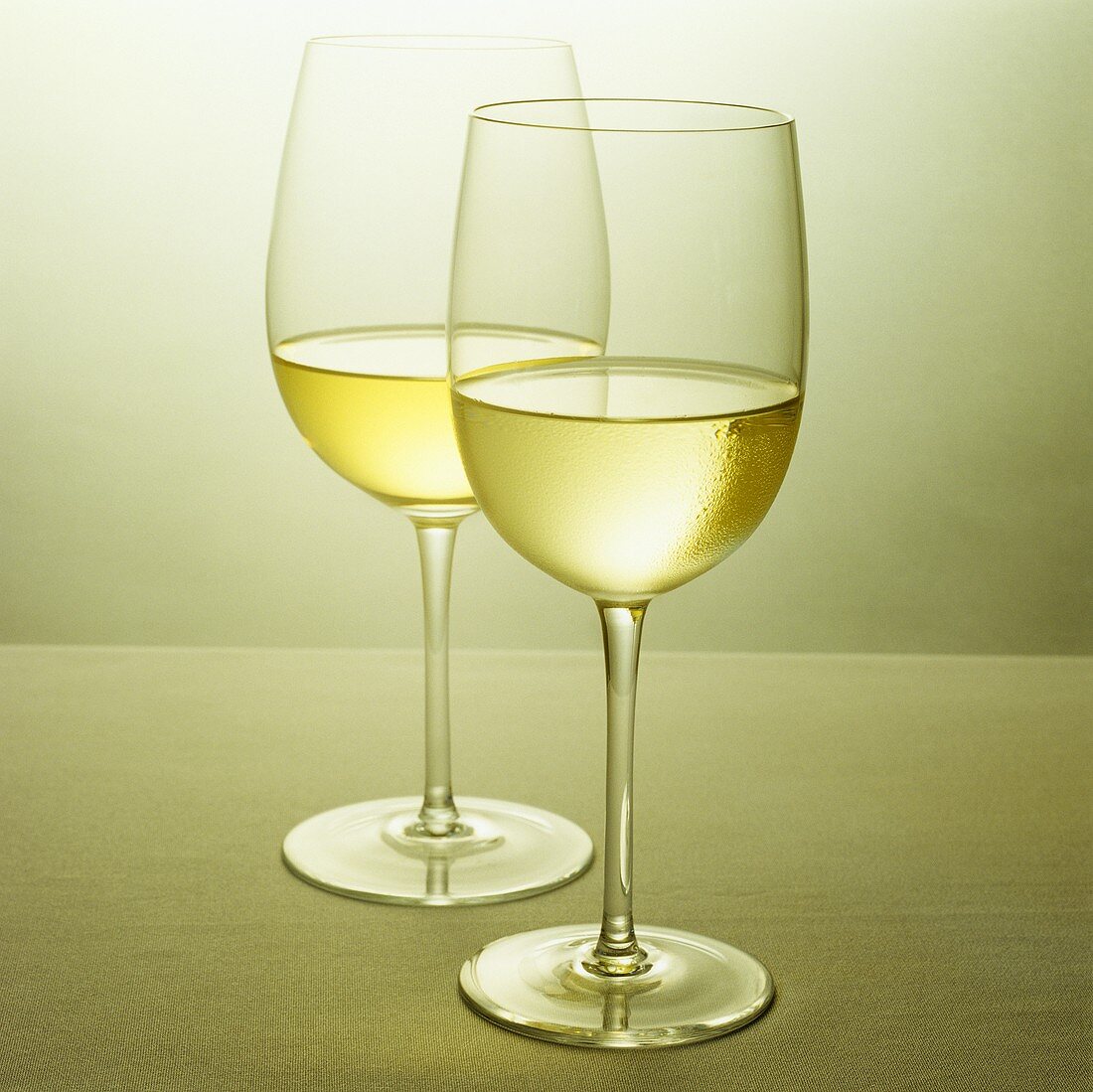 Two glasses of white wine (Chardonnay)