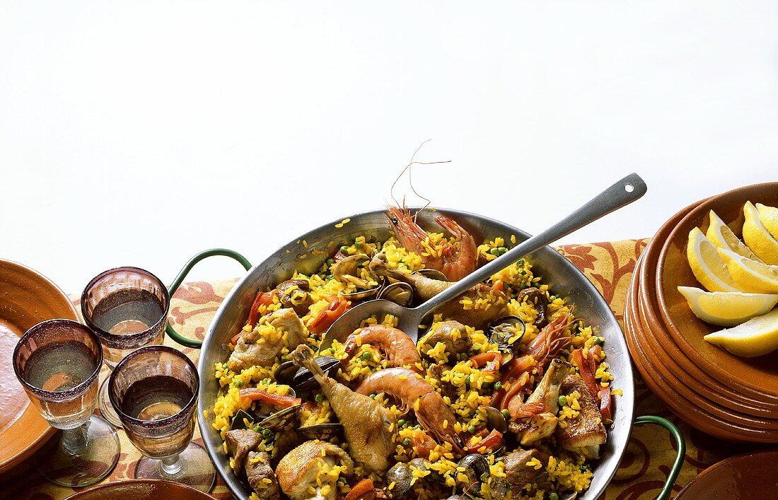 Paella in der Pfanne