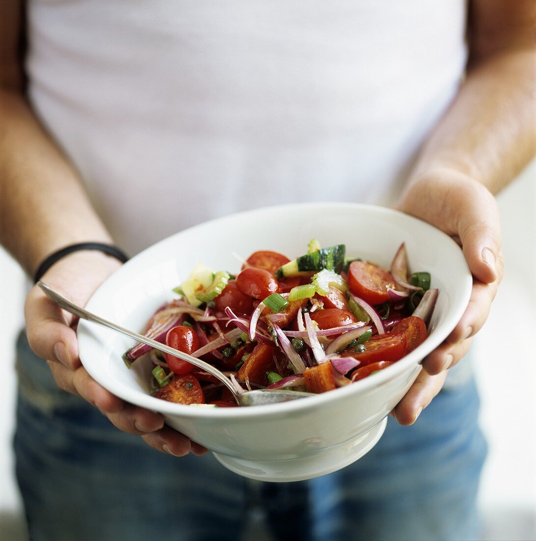 Tomaten-Zwiebel-Salat