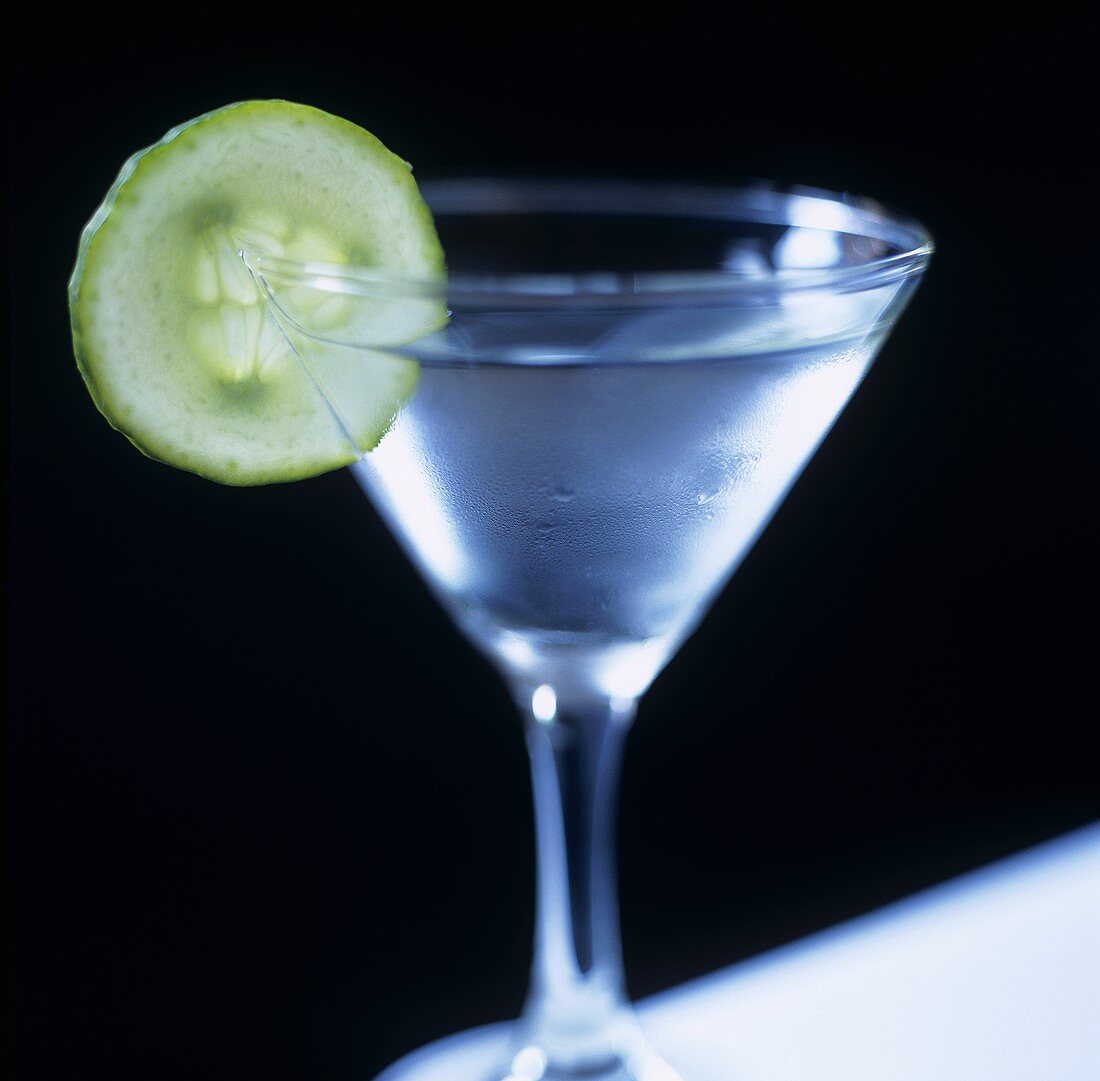Gimlet with slice of cucumber