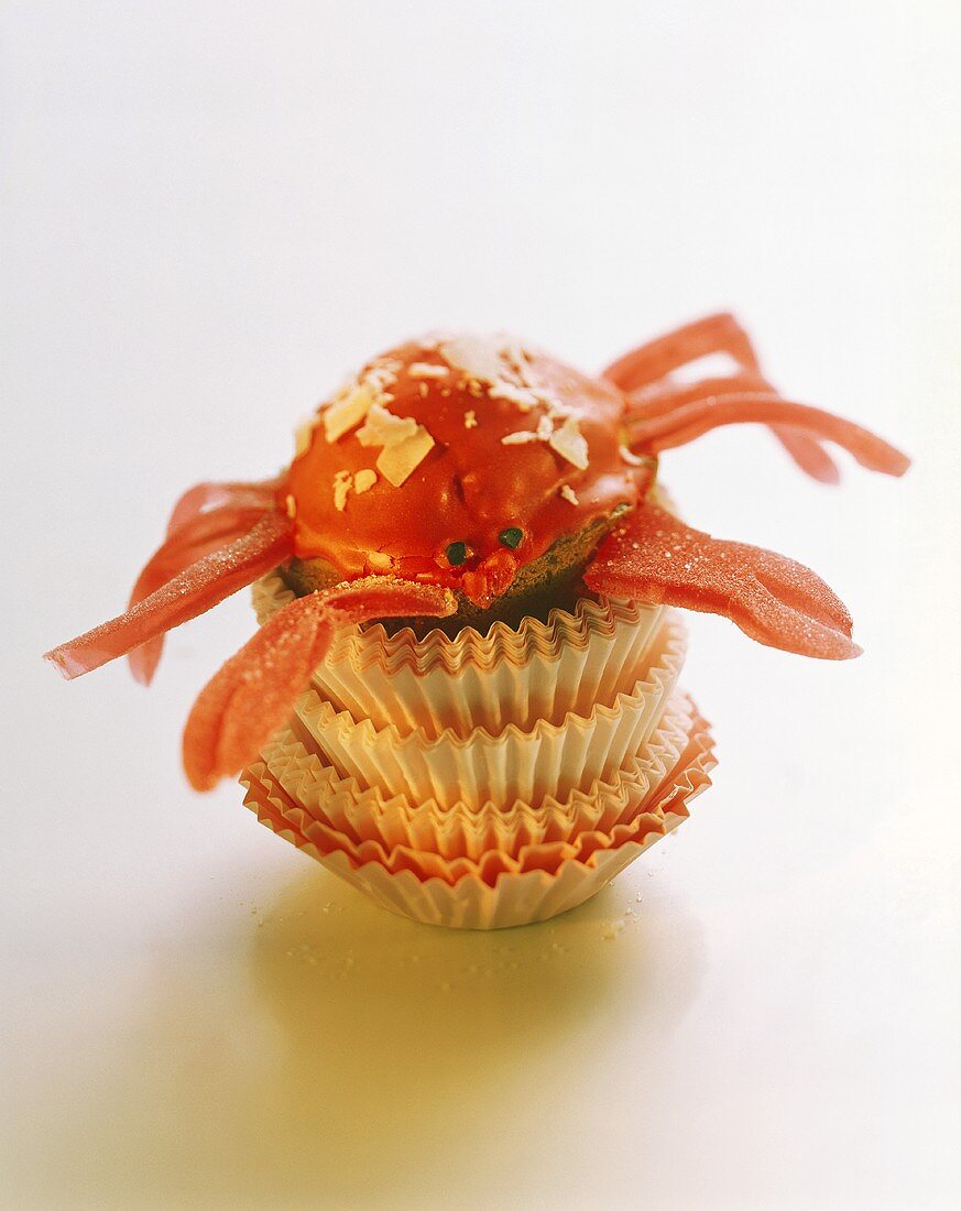 Crab cake (muffin with crab-shaped icing)