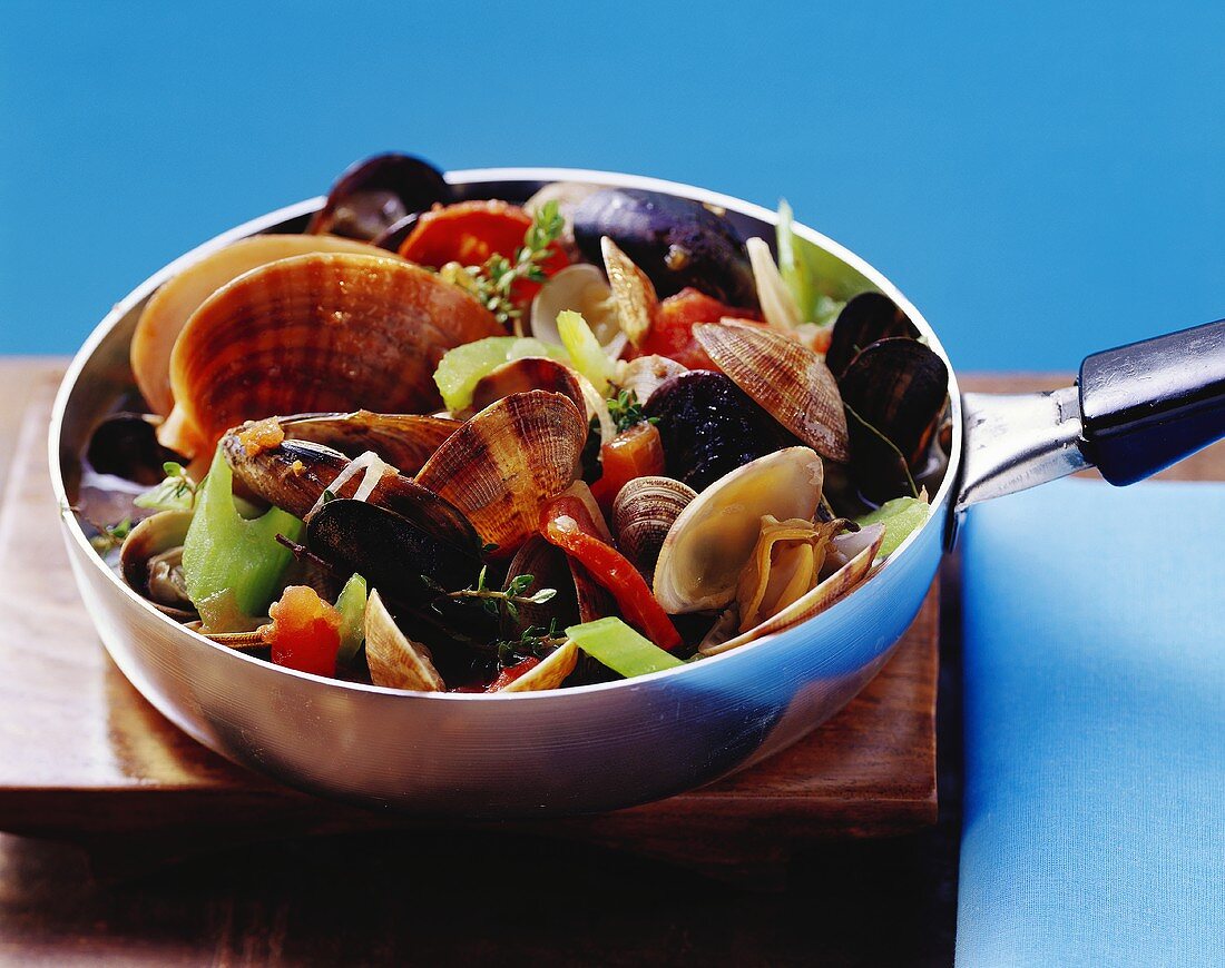 Portuguese pan-cooked shellfish dish