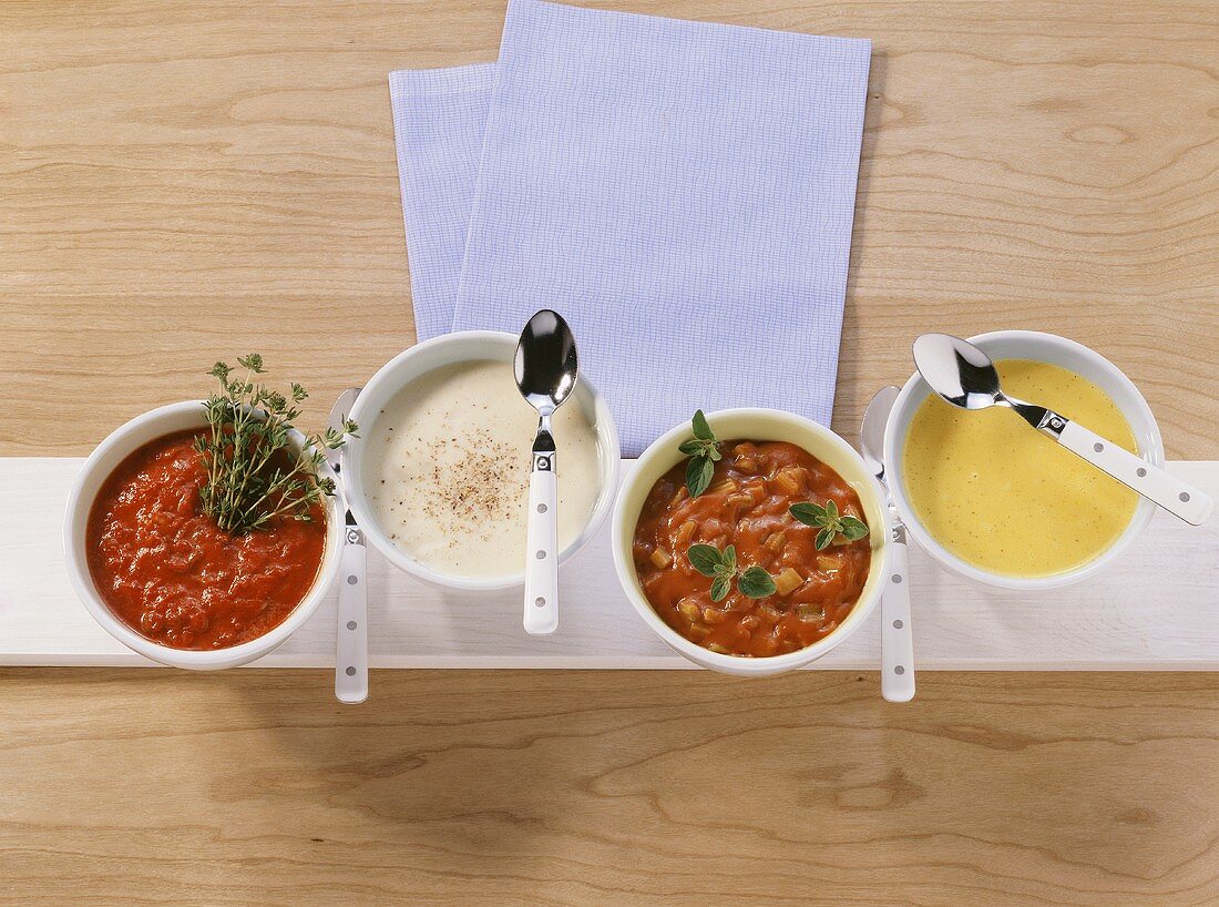 Sauces: tomato, béchamel, barbecue & curried cream sauce