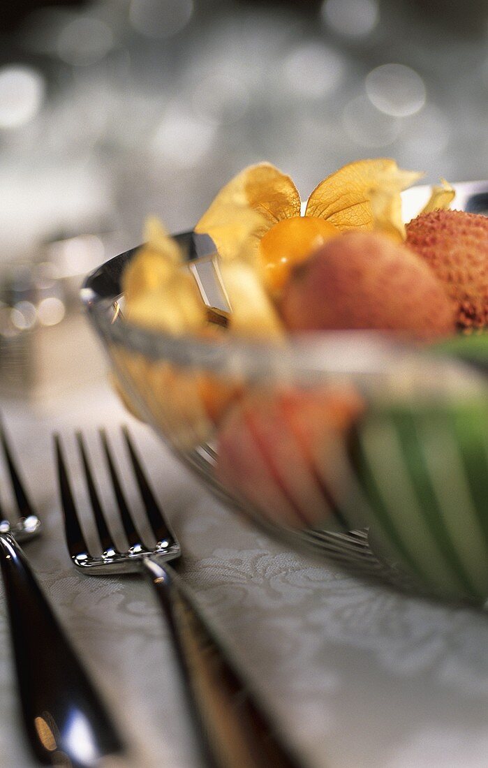 Forks and fruit bowl