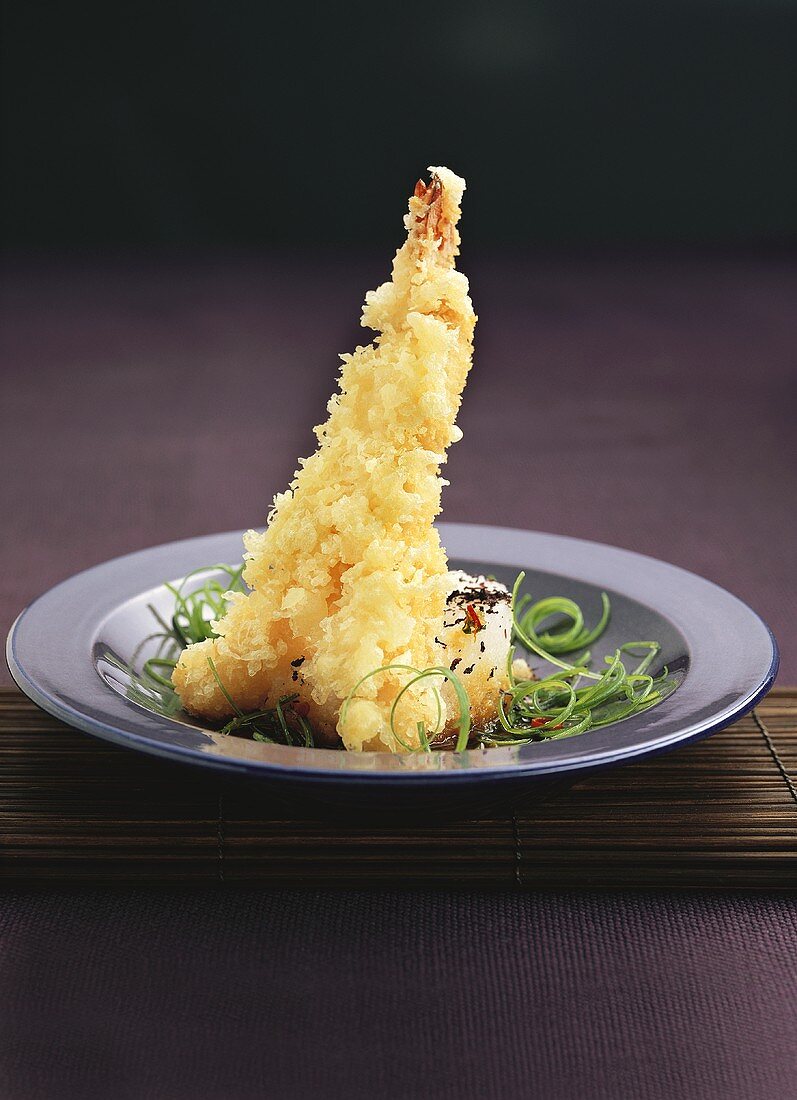 Shrimp tempura with radish mousse