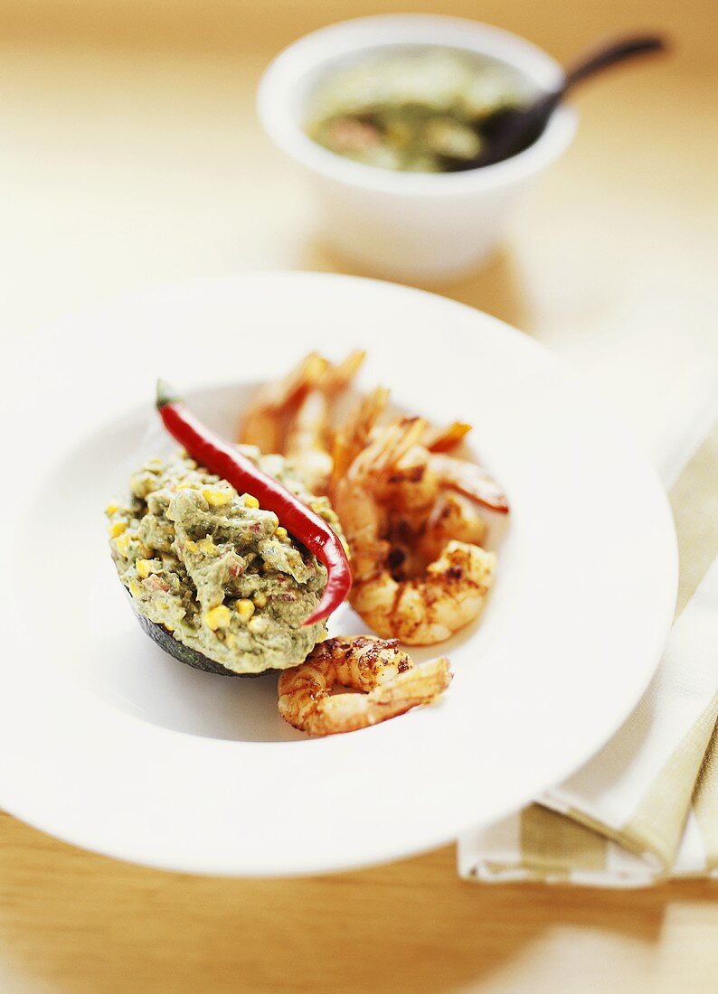 Chili shrimps with avocado and sweetcorn dip