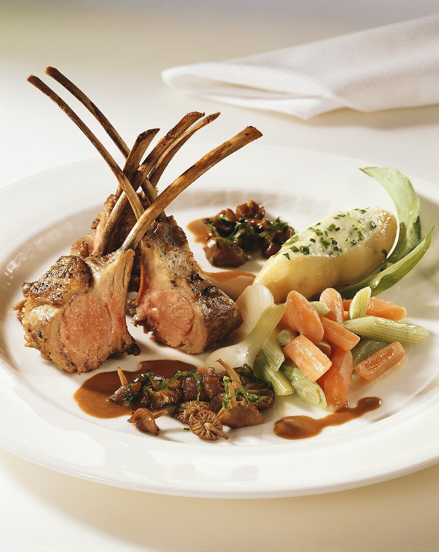 Rack of spring lamb with mushrooms and vegetables