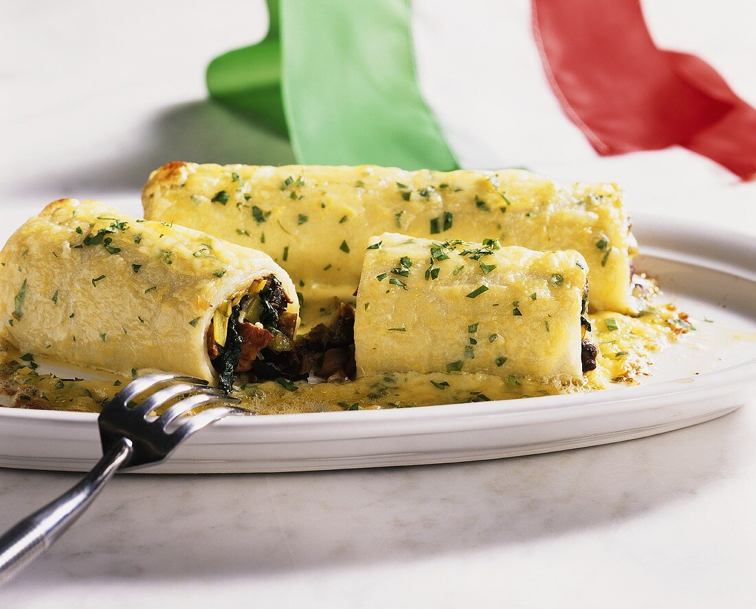 Cannelloni con i funghi (Nudelrollen mit Pilzfüllung, Italien)