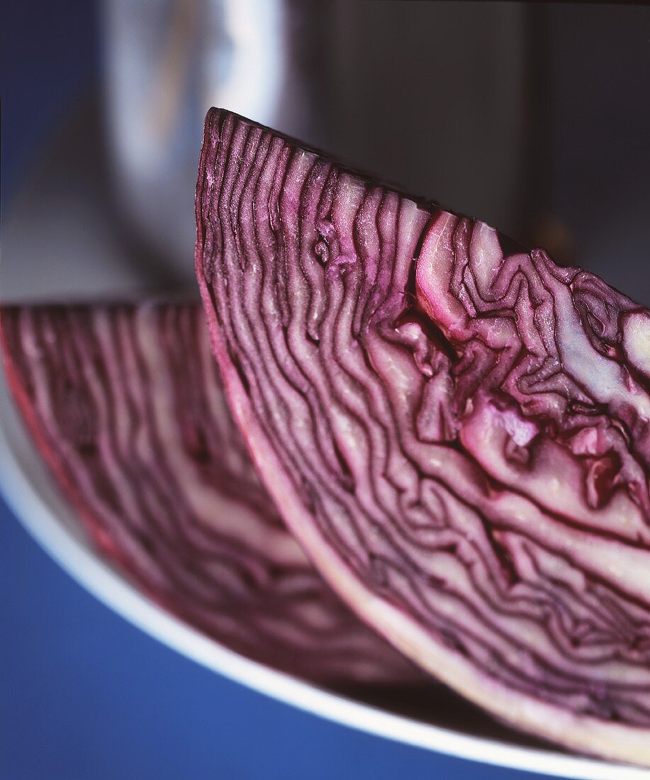 Red cabbage, a piece cut off