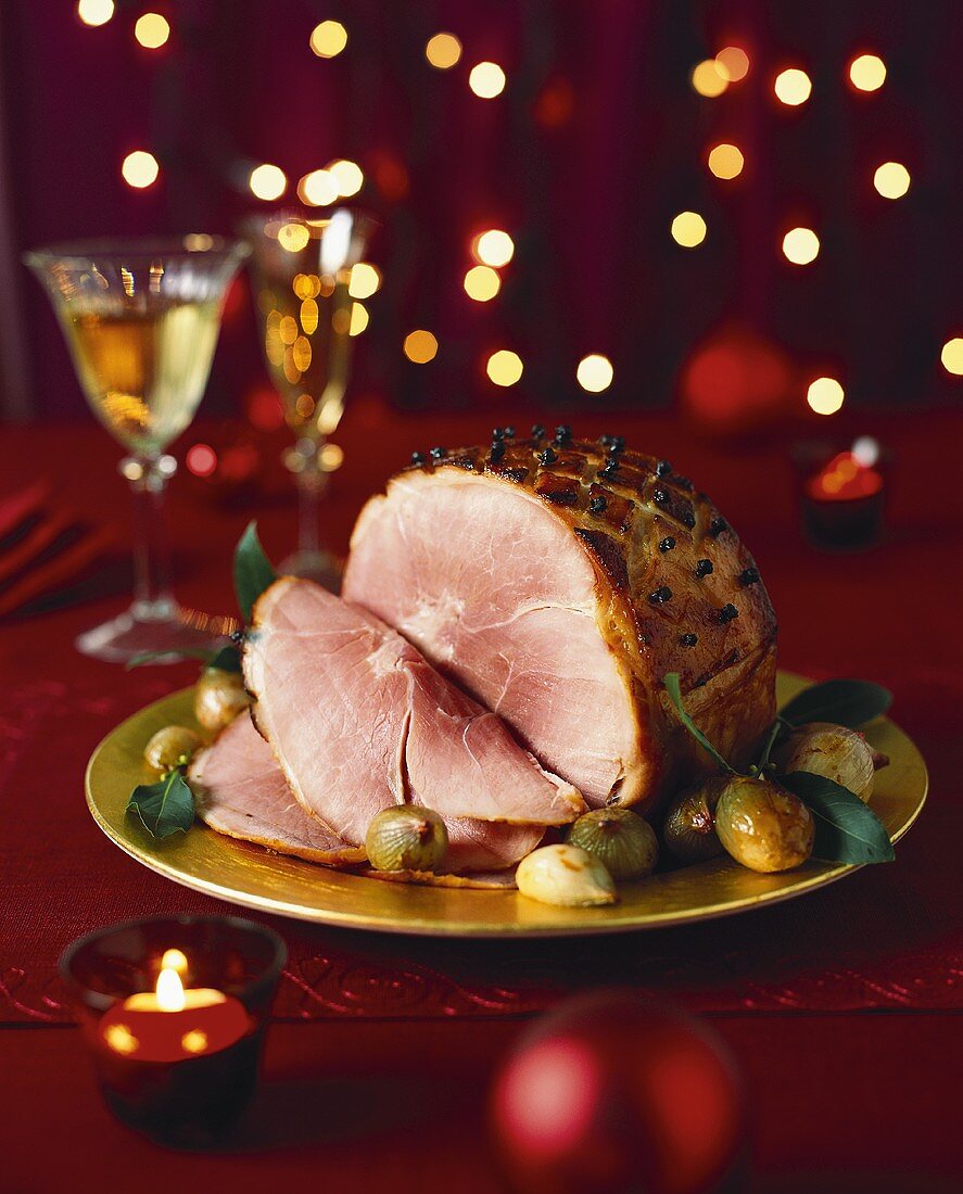 Glazed roast ham